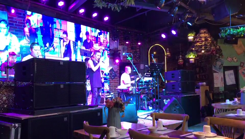 旺角音响 — 音乐餐吧