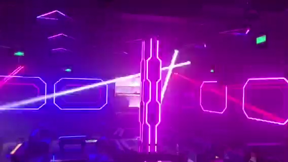 旺角音响 — 中文打碟嗨场